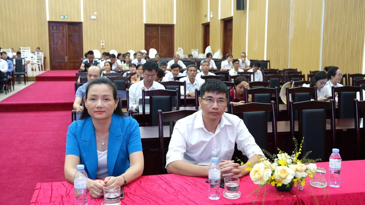 XÃ THANH OAI: THAM DỰ HỘI NGHỊ TRIỂN KHAI THỰC HIỆN NGHỊ QUYẾT SỐ 66-NQ/TW CỦA BỘ CHÍNH TRỊ VỀ ĐỔI MỚI CÔNG TÁC XÂY DỰNG VÀ THI HÀNH PHÁP LUẬT ĐÁP ỨNG YÊU CẦU PHÁT TRIỂN ĐẤT NƯỚC TRONG KỶ NGUYÊN MỚI- Ảnh 2.