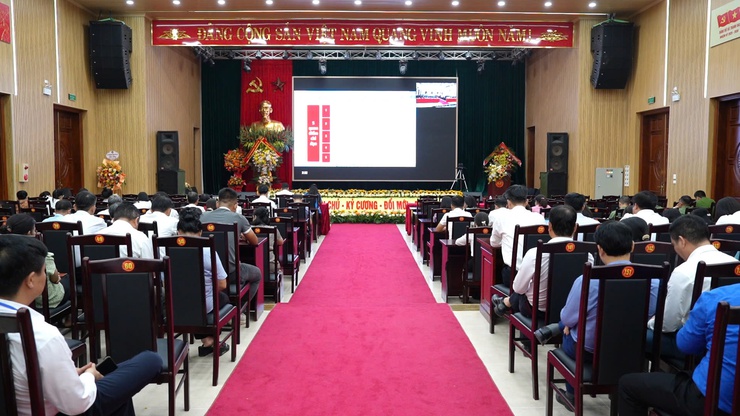 XÃ THANH OAI: THAM DỰ HỘI NGHỊ TRIỂN KHAI THỰC HIỆN NGHỊ QUYẾT SỐ 66-NQ/TW CỦA BỘ CHÍNH TRỊ VỀ ĐỔI MỚI CÔNG TÁC XÂY DỰNG VÀ THI HÀNH PHÁP LUẬT ĐÁP ỨNG YÊU CẦU PHÁT TRIỂN ĐẤT NƯỚC TRONG KỶ NGUYÊN MỚI- Ảnh 1.