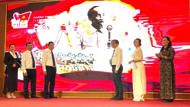 Hà Nội ra mắt nền tảng số đặc biệt “A80 - Tự hào Việt Nam”- Ảnh 1.