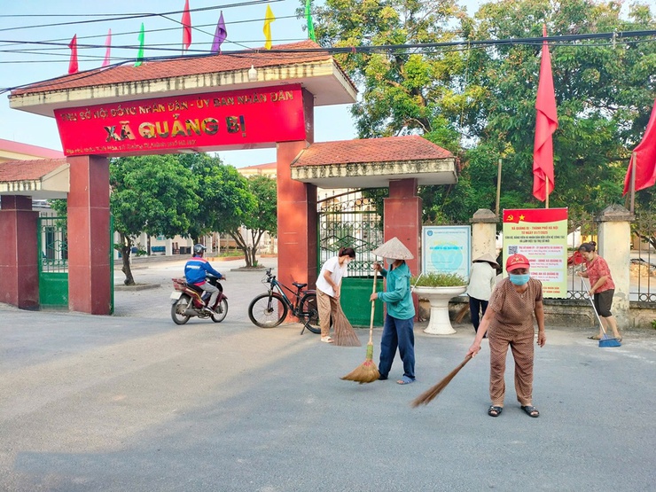 Quảng Bị ra quân tổng vệ sinh môi trường chào mừng Đại hội Đảng bộ xã lần thứ I, nhiệm kỳ 2025-2030- Ảnh 1.