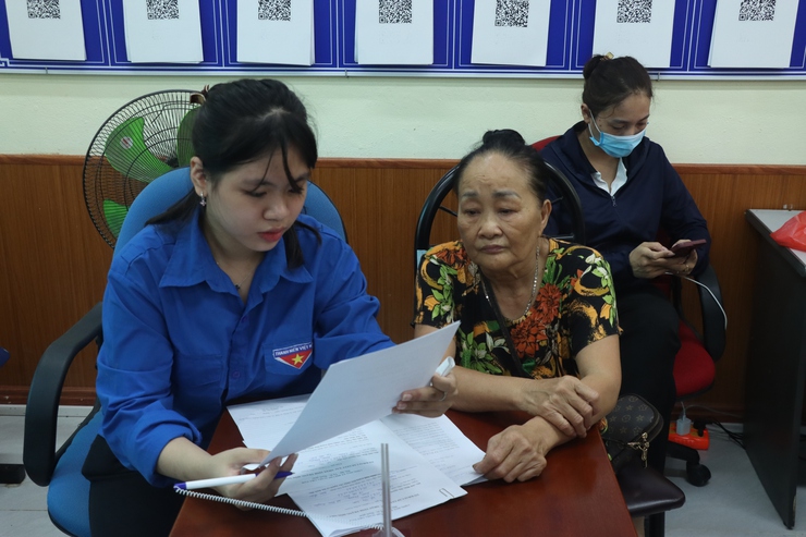 Thành phố về kiểm tra điểm phục vụ hành chính công xã Phú Xuyên- Ảnh 5.