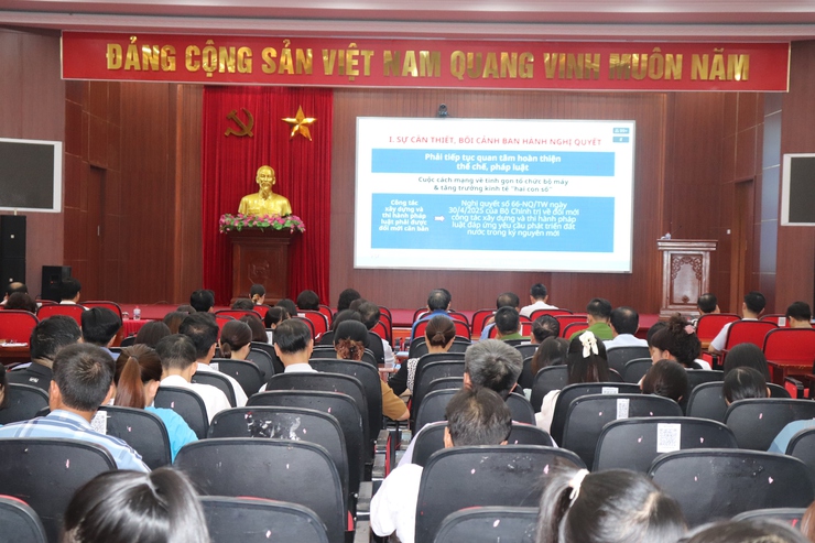 Hà Nội: Triển khai về đổi mới công tác xây dựng và thi hành pháp luật- Ảnh 2.