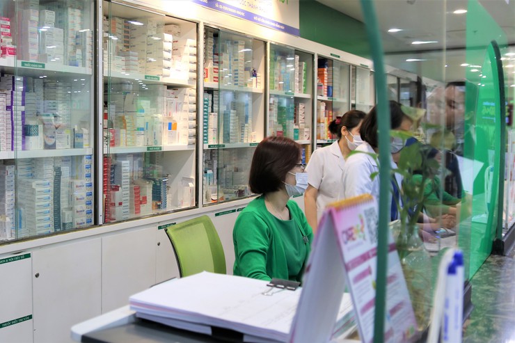Chủ động đảm bảo cung ứng thuốc trong mùa mưa lũ năm 2025- Ảnh 1.