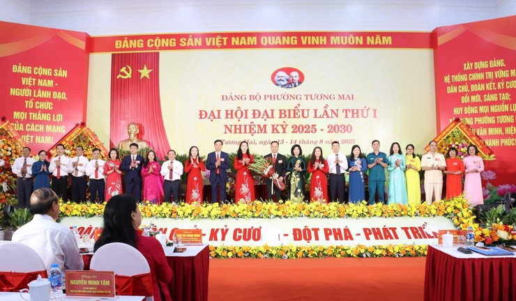 NHỮNG HÌNH ẢNH ẤN TƯỢNG TẠI ĐẠI HỘI ĐẠI BIỂU ĐẢNG BỘ PHƯỜNG TƯƠNG MAI LẦN THỨ I, NHIỆM KỲ 2025-2030- Ảnh 3.