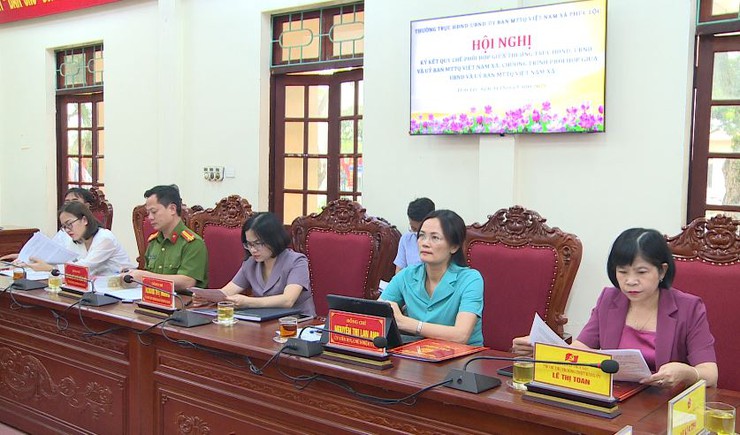 Hội nghị ký kết Quy chế phối hợp giữa Thường trực HĐND, UBND và Ủy ban MTTQ Việt Nam xã; Chương trình phối hợp công tác giữa UBND và Ủy ban MTTQ Việt Nam xã- Ảnh 1.