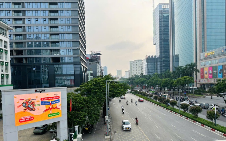 Hà Nội ngày 14/8 có mưa dông và nắng đan xen trong ngày- Ảnh 1.