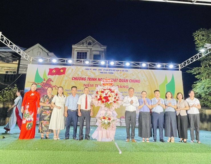 THÔN DƯỢC THƯỢNG TỔ CHỨC LIÊN HOAN NGHỆ THUẬT "NIỀM TIN DÂNG ĐẢNG"- Ảnh 1.