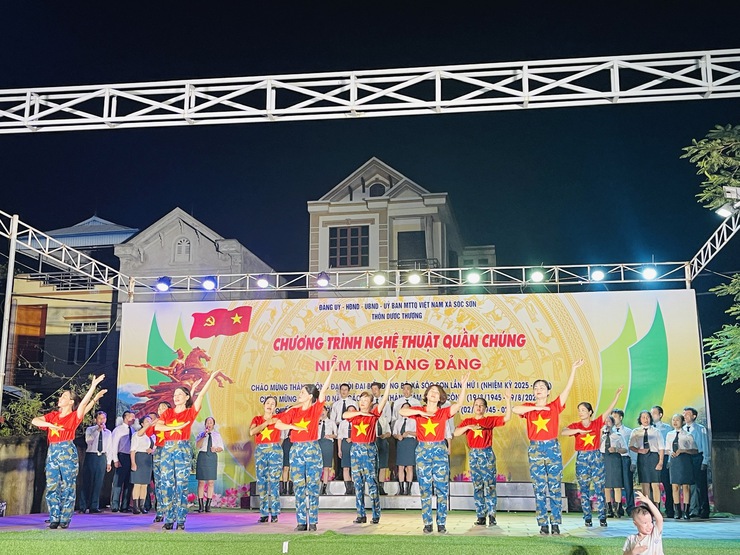 THÔN DƯỢC THƯỢNG TỔ CHỨC LIÊN HOAN NGHỆ THUẬT "NIỀM TIN DÂNG ĐẢNG"- Ảnh 9.