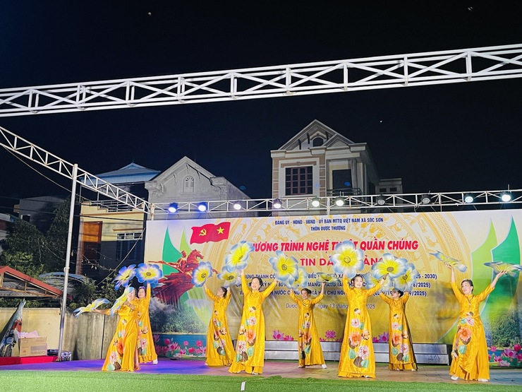 THÔN DƯỢC THƯỢNG TỔ CHỨC LIÊN HOAN NGHỆ THUẬT "NIỀM TIN DÂNG ĐẢNG"- Ảnh 13.