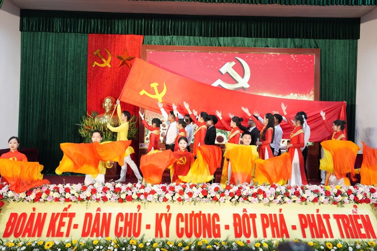 Tam Hưng: Vững nền tảng – Đột phá hướng tới tương lai- Ảnh 1.