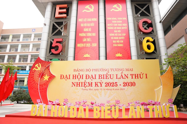 NHỮNG HÌNH ẢNH ẤN TƯỢNG TẠI ĐẠI HỘI ĐẠI BIỂU ĐẢNG BỘ PHƯỜNG TƯƠNG MAI LẦN THỨ I, NHIỆM KỲ 2025-2030- Ảnh 27.