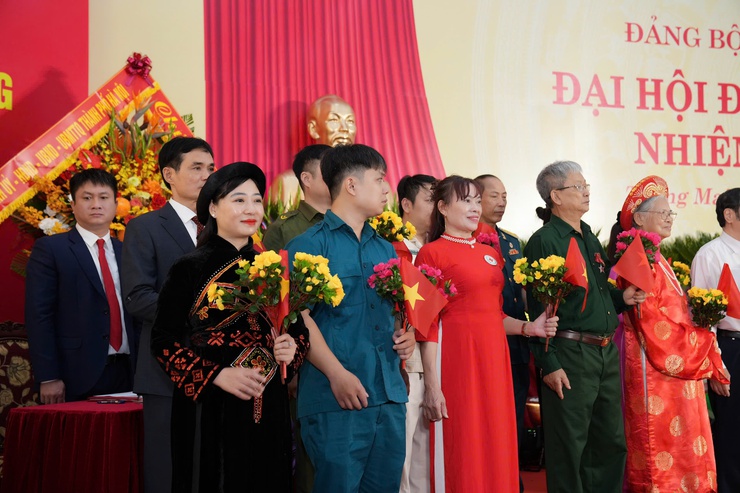 NHỮNG HÌNH ẢNH ẤN TƯỢNG TẠI ĐẠI HỘI ĐẠI BIỂU ĐẢNG BỘ PHƯỜNG TƯƠNG MAI LẦN THỨ I, NHIỆM KỲ 2025-2030- Ảnh 16.