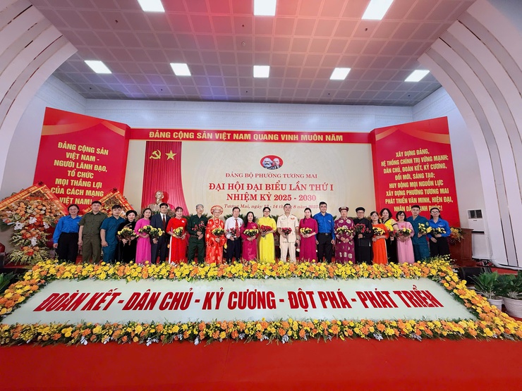 NHỮNG HÌNH ẢNH ẤN TƯỢNG TẠI ĐẠI HỘI ĐẠI BIỂU ĐẢNG BỘ PHƯỜNG TƯƠNG MAI LẦN THỨ I, NHIỆM KỲ 2025-2030- Ảnh 17.