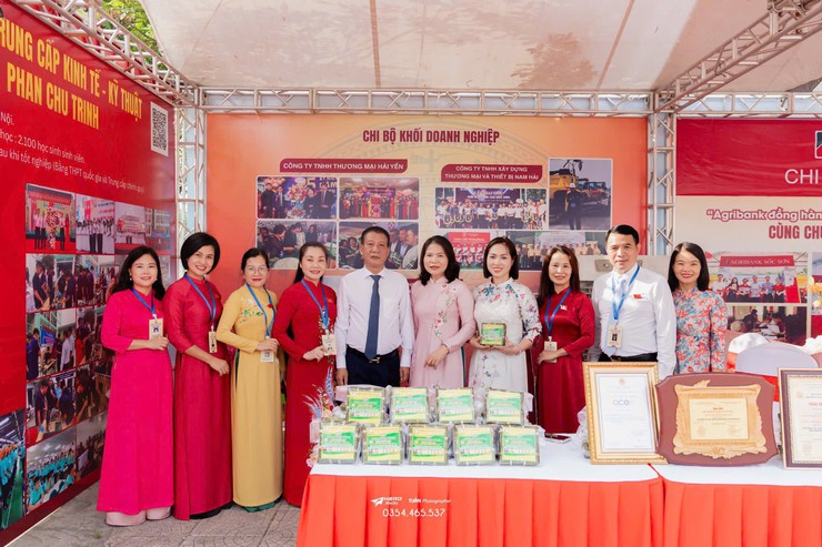 Xây dựng xã Nội Bài phát triển toàn diện, xứng tầm trung tâm động lực phía Bắc Thủ đô- Ảnh 27.