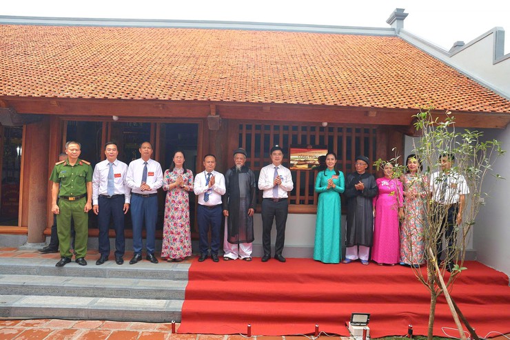 XÃ ĐA PHÚC - LỄ GẮN BIỂN CÔNG TRÌNH TU BỔ, TÔN TẠO ĐÌNH THÔN TRUNG- Ảnh 9.