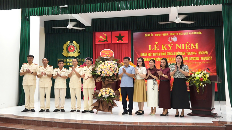 Xã Dân Hòa: Kỷ niệm 80 năm Ngày truyền thống Công an nhân dân Việt Nam (19/08/1945- 19/08/2025) và 20 năm Ngày hội toàn dân bảo vệ an ninh Tổ quốc (19/08/2005 – 19/08/2025) - Ảnh 3.