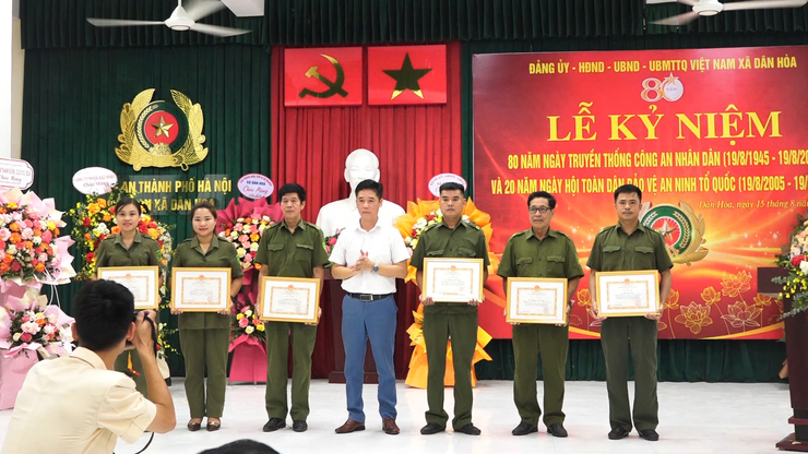 Xã Dân Hòa: Kỷ niệm 80 năm Ngày truyền thống Công an nhân dân Việt Nam (19/08/1945- 19/08/2025) và 20 năm Ngày hội toàn dân bảo vệ an ninh Tổ quốc (19/08/2005 – 19/08/2025) - Ảnh 9.