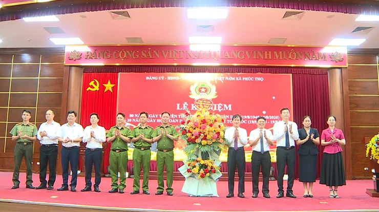 Xã Phúc Thọ long trọng tổ chức Lễ kỷ niệm 80 năm Ngày truyền thống Công an nhân dân Việt Nam và 20 năm Ngày hội Toàn dân bảo vệ an ninh Tổ quốc- Ảnh 2.