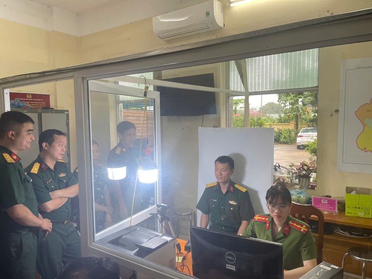 Xã Suối Hai tập trung hoàn thành cấp đổi thẻ đảng viên, bảo đảm chính xác, đồng bộ, kịp thời- Ảnh 1.