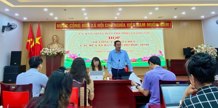 Phường Giảng Võ: Triển khai hội nghị về công tác tổ chức các bữa ăn bán trú cho học sinh- Ảnh 2.