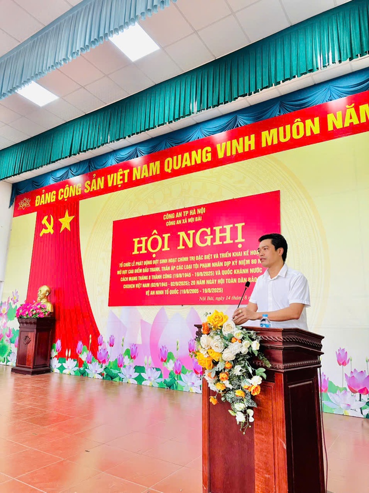 XÃ NỘI BÀI CÔNG BỐ VÀ TRAO QUYẾT ĐỊNH KIỆN TOÀN LỰC LƯỢNG THAM GIA BẢO VỆ ANTT Ở CƠ SỞ- Ảnh 5.