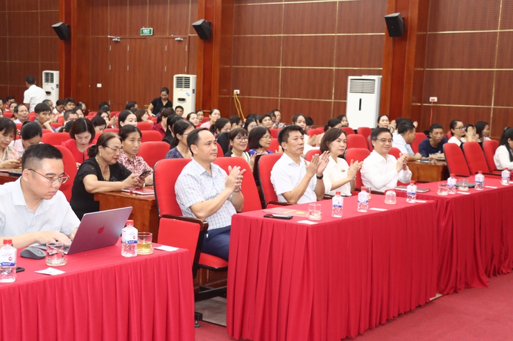 Hội nghị tập huấn các các thủ tục hành chính của Đảng trên cổng dịch vụ công trực tuyến quốc gia và phần mềm quản lý văn bản điều hành- Ảnh 2.