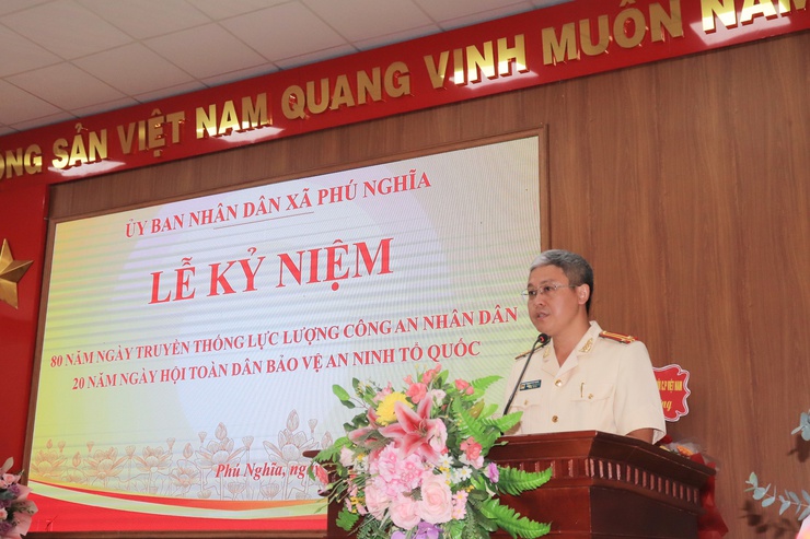 Phú Nghĩa tổ chức Lễ kỷ niệm 80 năm ngày truyền thống Công an nhân dân; 20 năm Ngày hội Toàn dân bảo vệ an ninh Tổ quốc- Ảnh 2.