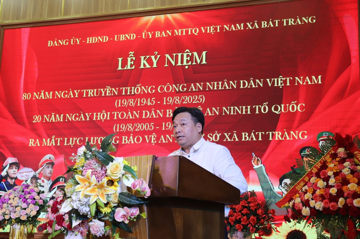 Bát Tràng kỷ niệm 80 năm Ngày truyền thống Công an nhân dân Việt Nam- Ảnh 2.
