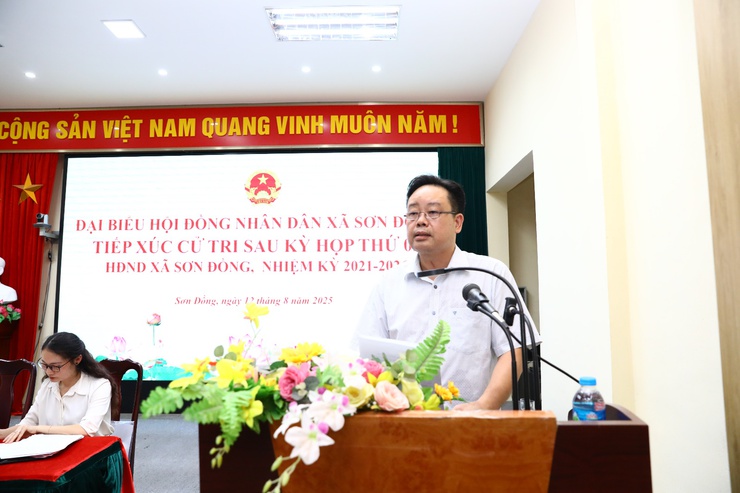 Bí thư Đảng ủy, Chủ tịch HĐND xã Sơn Đồng - Nguyễn Trúc Anh tiếp xúc cử tri sau Kỳ họp thứ Hai HĐND xã tại tổ số 1- Ảnh 3.