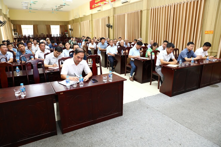 Bí thư Đảng ủy, Chủ tịch HĐND xã Sơn Đồng - Nguyễn Trúc Anh tiếp xúc cử tri sau Kỳ họp thứ Hai HĐND xã tại tổ số 1- Ảnh 5.