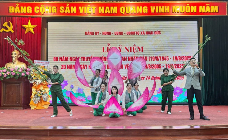 Xã Hoài Đức tổ chức Lễ kỷ niệm 80 năm Ngày truyền thống Công an nhân dân Việt Nam và 20 năm Ngày hội Toàn dân bảo vệ An ninh Tổ quốc- Ảnh 4.