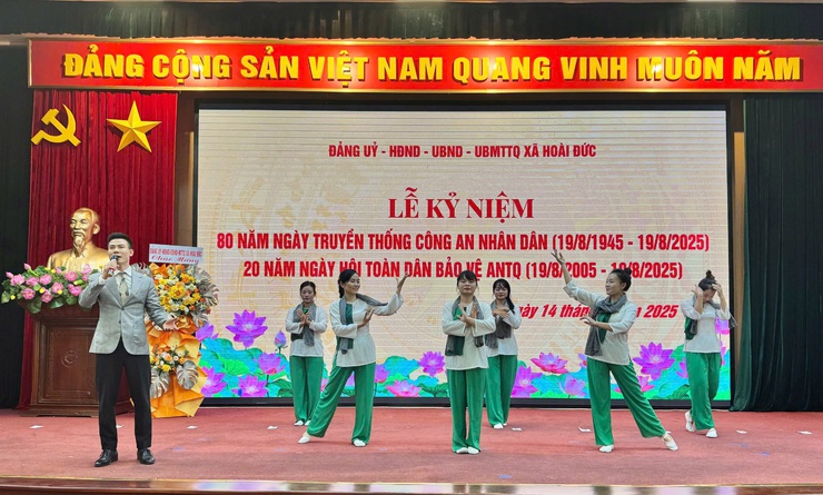 Xã Hoài Đức tổ chức Lễ kỷ niệm 80 năm Ngày truyền thống Công an nhân dân Việt Nam và 20 năm Ngày hội Toàn dân bảo vệ An ninh Tổ quốc- Ảnh 5.