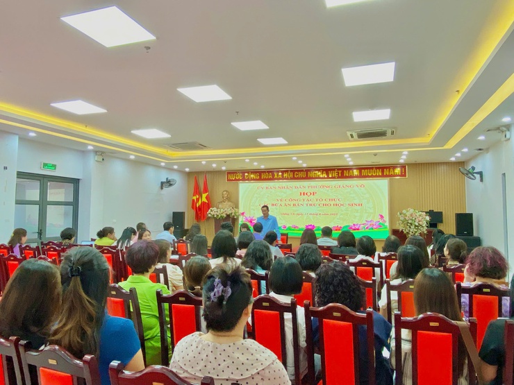 Phường Giảng Võ: Triển khai hội nghị về công tác tổ chức các bữa ăn bán trú cho học sinh- Ảnh 1.
