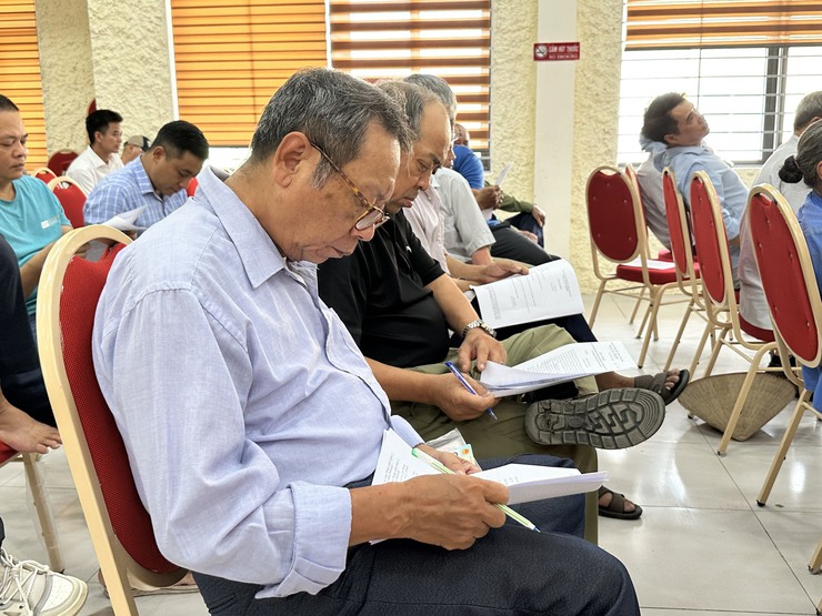Hội nghị tuyên truyền phòng ngừa tội phạm, PCCC&CNCH, chấp hành pháp luật về vũ khí, vật liệu nổ, công cụ hỗ trợ, pháo tại các nhà cho thuê trọ, triển khai mô hình nhà trọ tự phòng tự quản về ANTT- Ảnh 2.