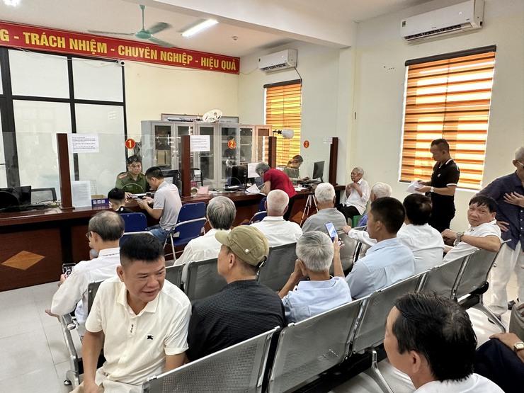 Xã Đại Thanh đẩy nhanh tiến độ cấp lại Thẻ đảng viên- Ảnh 4.
