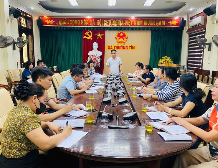 Hội nghị báo cáo tiến độ thực hiện chỉ tiêu kế hoạch xây dựng trường học đạt chuẩn quốc gia năm 2025 trên địa bàn xã Thường Tín- Ảnh 1.
