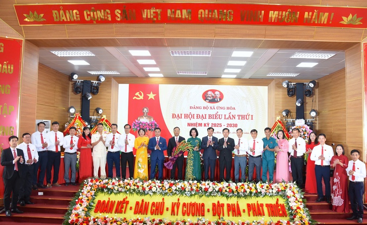 ĐẢNG BỘ XÃ ỨNG HOÀ TỔ CHỨC THÀNH CÔNG ĐẠI HỘI ĐẠI BIỂU LẦN THỨ NHẤT, NHIỆM KỲ 2025 – 2030.- Ảnh 6.