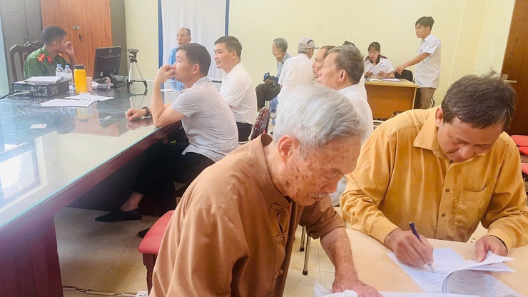 Phú Xuyên: Bảo đảm tiến độ cấp đổi thẻ đảng viên- Ảnh 5.