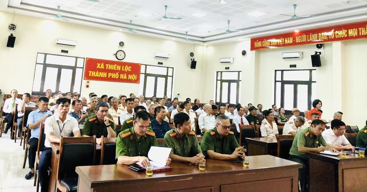 Lễ công bố Quyết định thành lập Chi hội Cựu Công an nhân dân xã Thiên Lộc và kết nạp hội viên mới.- Ảnh 3.