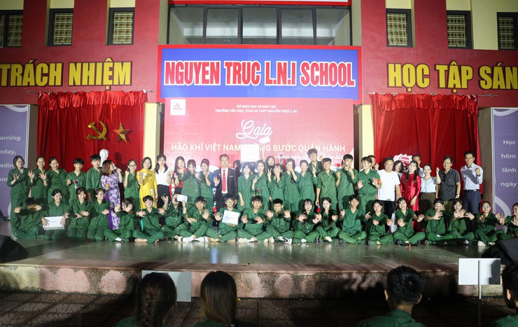 GALA học kỳ Quân sự năm học 2025 – 2026 Trường Phổ thông Nguyễn Trực- Ảnh 15.