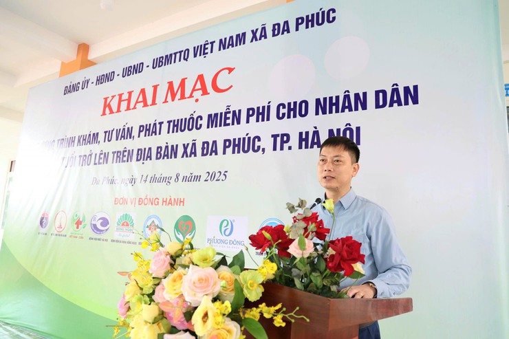 Xã Đa Phúc: Khám, tư vấn, cấp phát thuốc miễn phí cho người dân từ 70 tuổi trở lên.- Ảnh 6.