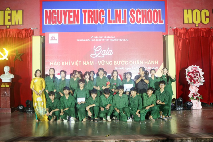 GALA học kỳ Quân sự năm học 2025 – 2026 Trường Phổ thông Nguyễn Trực- Ảnh 13.