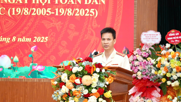 Trang trọng Lễ kỷ niệm 80 năm Ngày truyền thống Công an nhân dân và 20 năm Ngày hội Toàn dân bảo vệ an ninh Tổ quốc.- Ảnh 8.