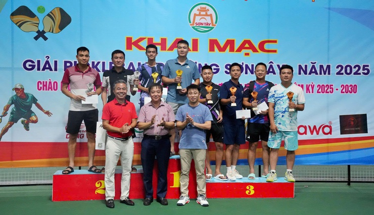 76 VẬN ĐỘNG VIÊN THAM GIA TRANH TÀI TẠI GIẢI PICKLEBALL PHƯỜNG SƠN TÂY NĂM 2025
- Ảnh 3.