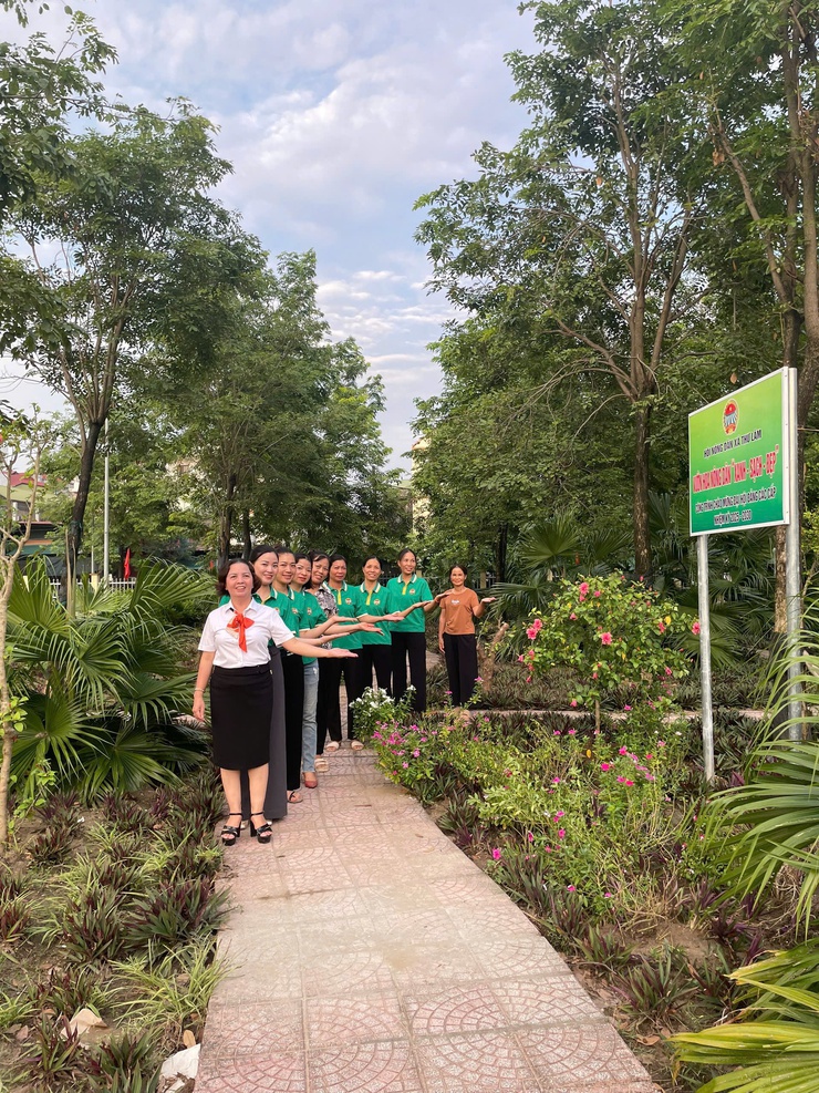 Hội nông dân xã Thư Lâm lắp biển công trình chào mừng Đại hội Đảng các cấp nhiệm kỳ 2025 – 2030- Ảnh 4.