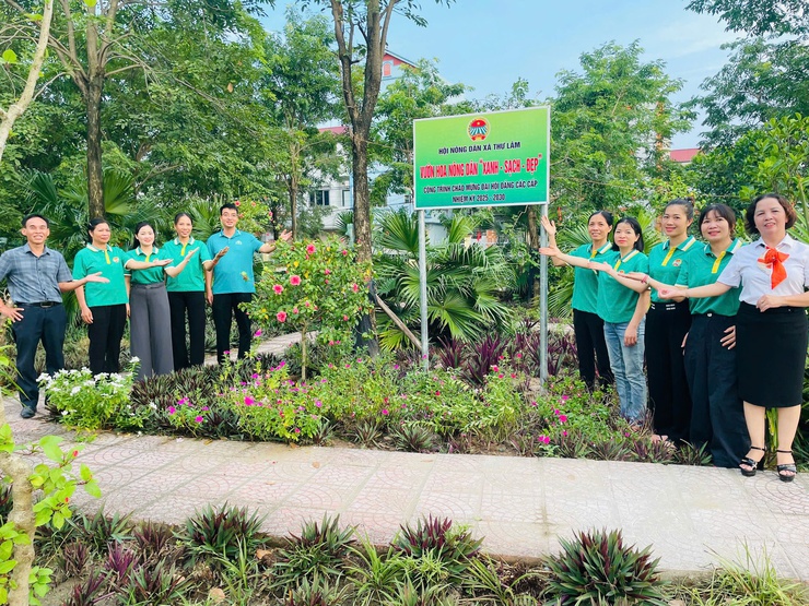Hội nông dân xã Thư Lâm lắp biển công trình chào mừng Đại hội Đảng các cấp nhiệm kỳ 2025 – 2030- Ảnh 7.