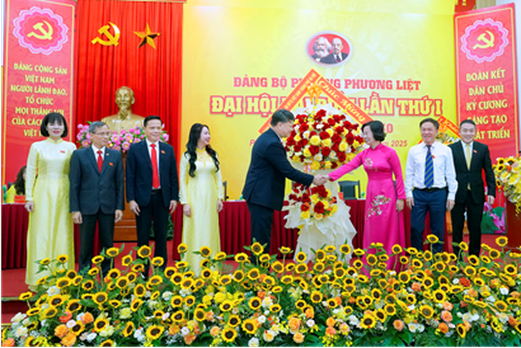 Đẩy mạnh tuyên truyền kết quả, mục tiêu, nhiệm vụ và một số nội dung quan trọng của Đại hội đại biểu Đảng bộ phường Phương Liệt lần thứ I, nhiệm kỳ 2025-2030- Ảnh 1.