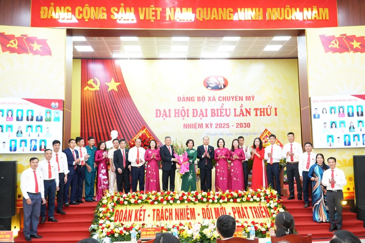 Đảng bộ xã Chuyên Mỹ tổ chức thành công Đại hội đại biểu lần thứ I, nhiệm kỳ 2025 - 2030- Ảnh 14.