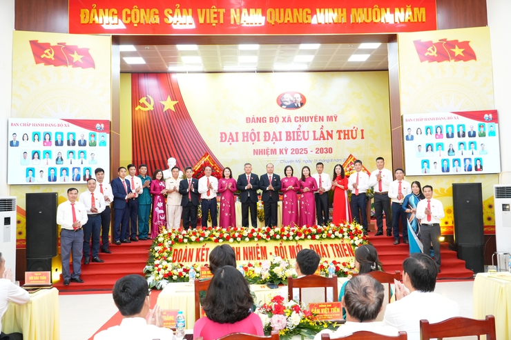 Đảng bộ xã Chuyên Mỹ tổ chức thành công Đại hội đại biểu lần thứ I, nhiệm kỳ 2025 - 2030- Ảnh 15.