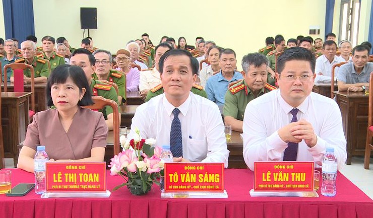 Phúc Lộc tổ chức Lễ kỷ niệm 80 năm Ngày truyền thống Công an nhân dân Việt Nam, 20 năm Ngày hội toàn dân bảo vệ an ninh Tổ quốc- Ảnh 1.